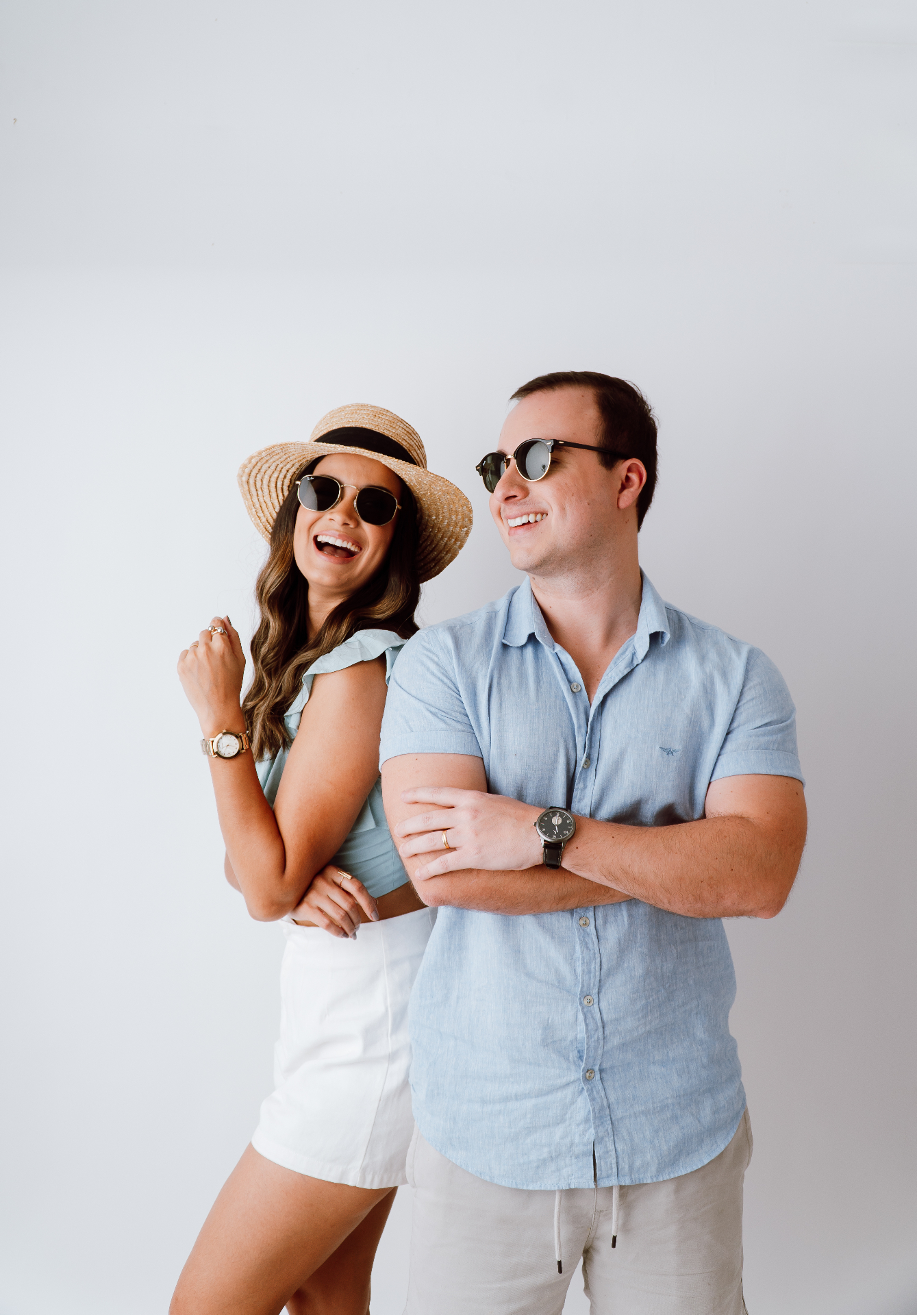 Jennifer Montenegro Xaubet e João Pedro Xaubet, fundadores da Invista Pra Viagem